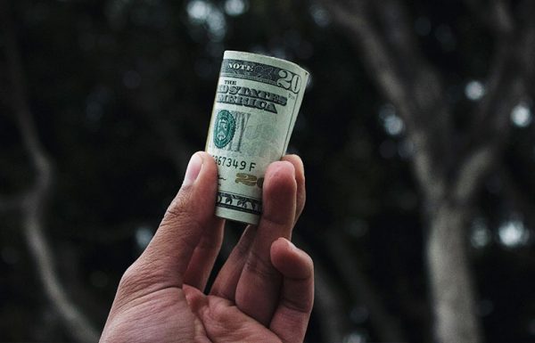 Uruguay: le pays veut rentrer du cash par le biais de nouveaux magasins de cannabis